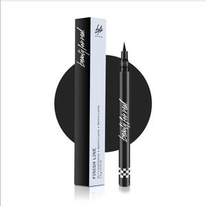 FINISH LINE | 24-7 WATERPROOF LIQUID EYELINER NWT